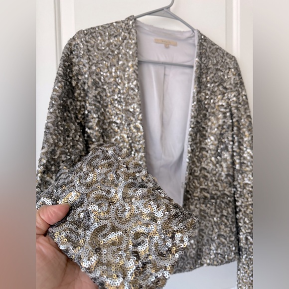 Multi Metal coloured Sequin Blazer! Eye catching and very classy SIZE S lined - Picture 2 of 7